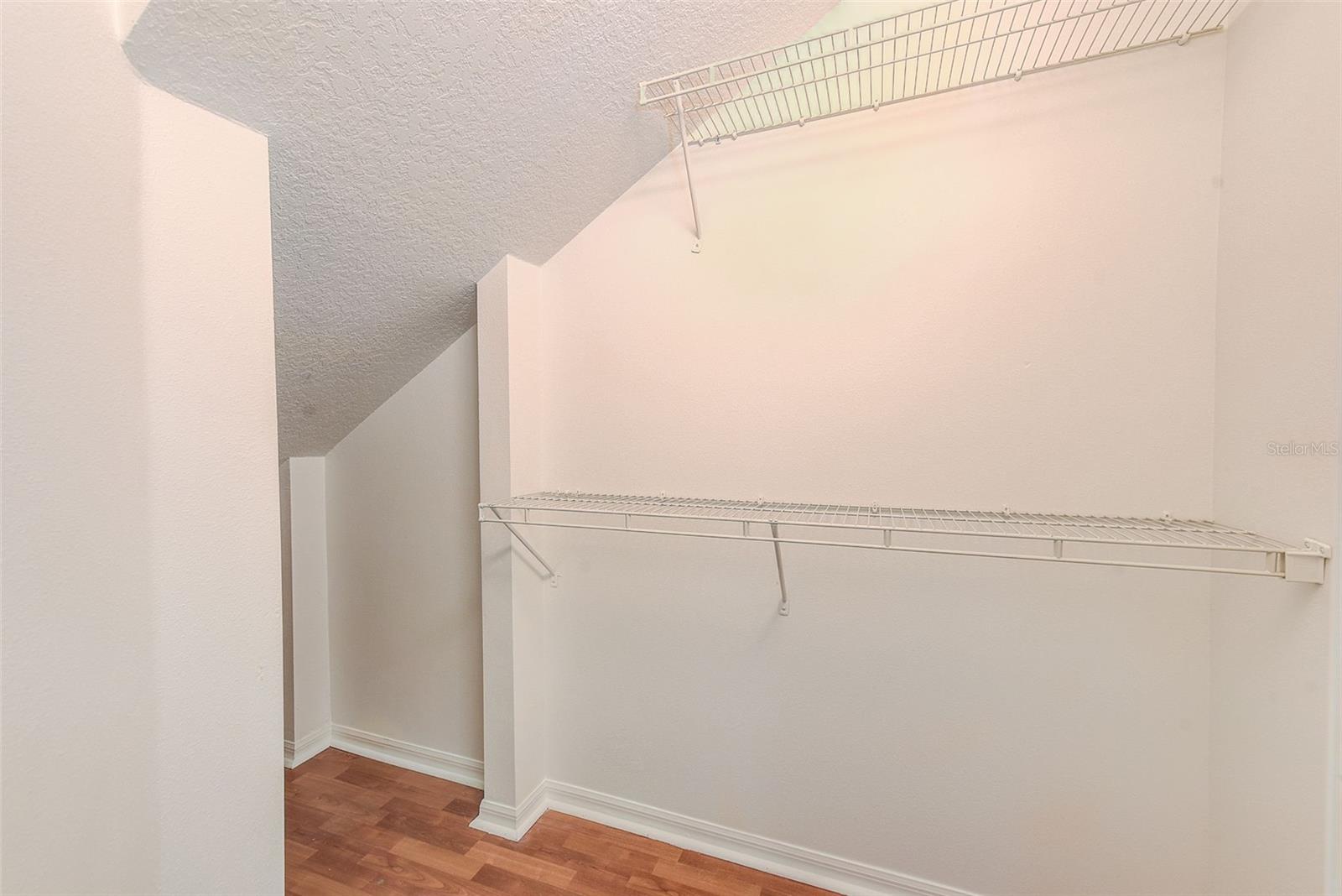 Image 29 of 46 For 20306 Oak Key Court