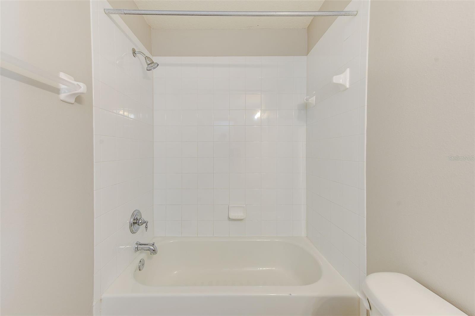 Image 33 of 46 For 20306 Oak Key Court