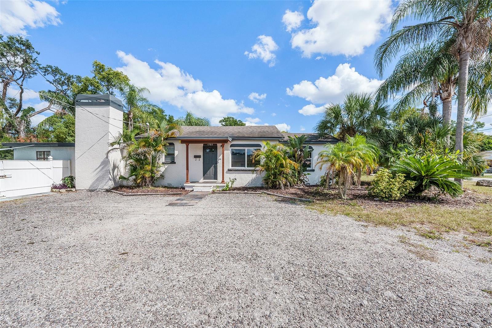 Image 3 of 26 For 1702 Knollwood Street