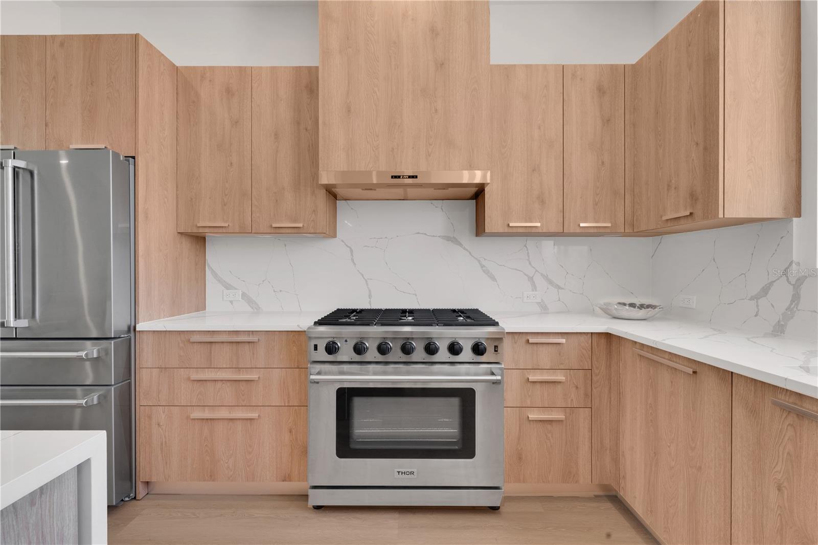 Listing photo id 2 for 5992 Aqua Reserve Boulevard