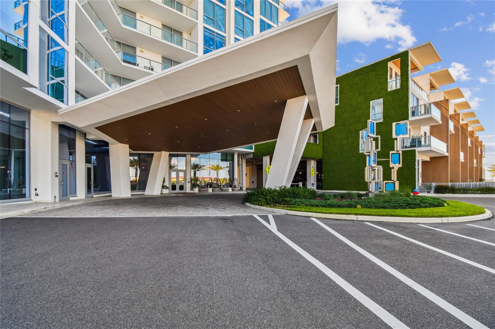 Image 3 of 85 For 5120 Marina Way 14006