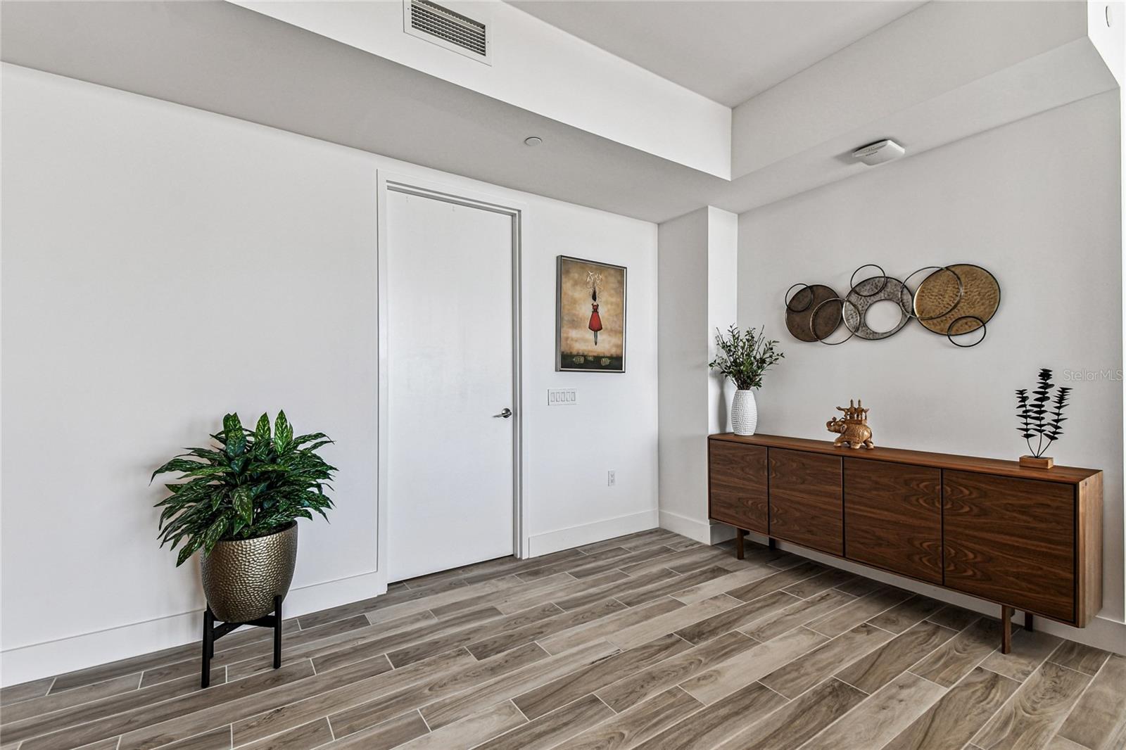 Image 7 of 85 For 5120 Marina Way 14006