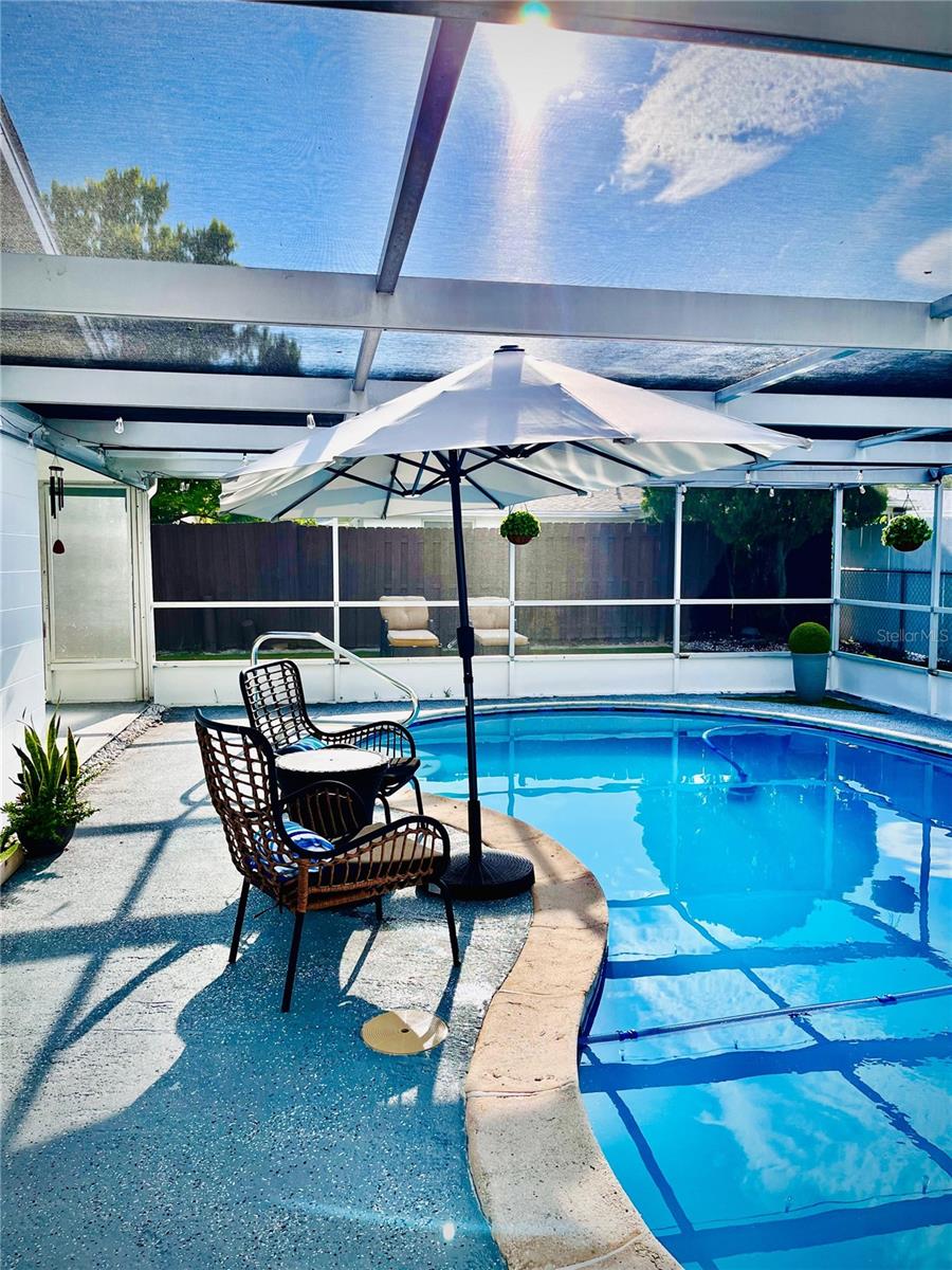 Listing photo id 32 for 11211 Meadow Drive