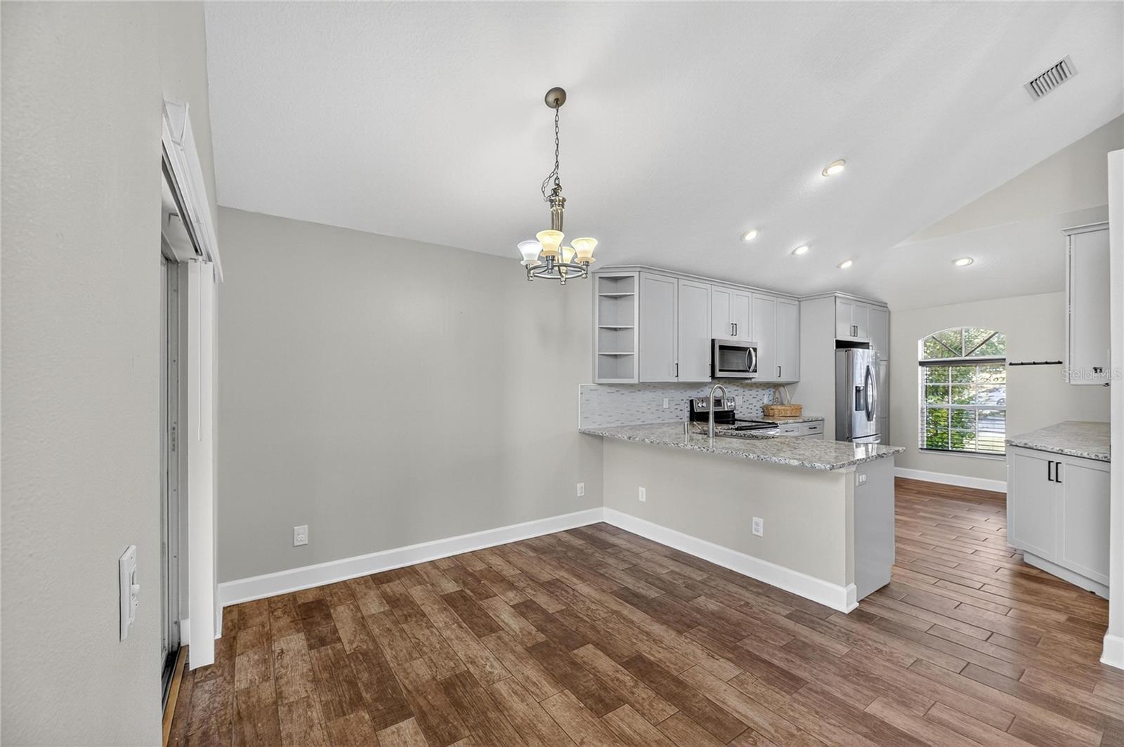 Image 13 of 66 For 4102 Medbury Drive