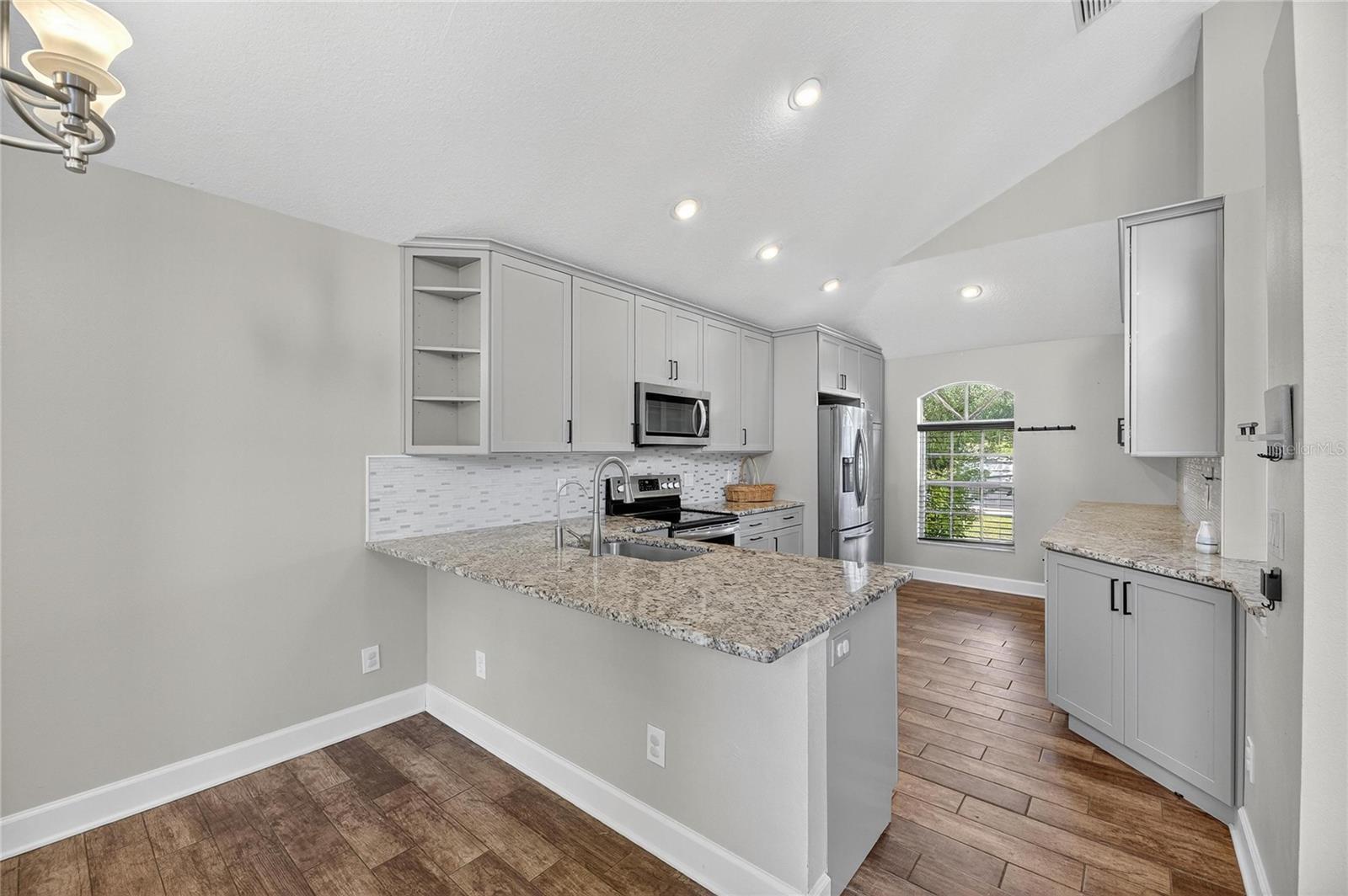 Image 18 of 66 For 4102 Medbury Drive