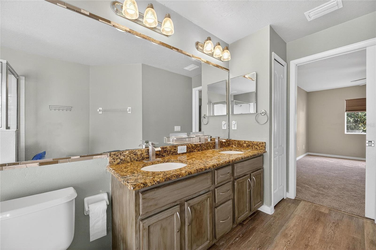 Image 37 of 66 For 4102 Medbury Drive