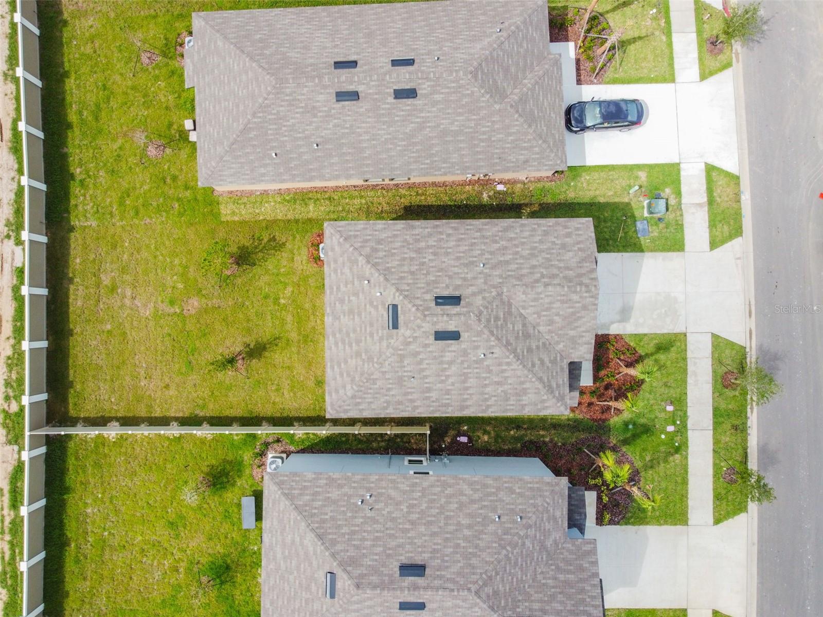 Image 21 of 27 For 11126 Radiant Shore Loop