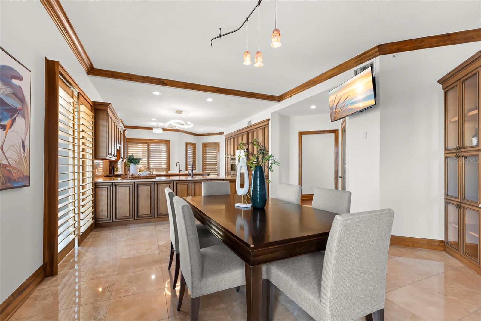 Listing photo id 42 for 288 Beach Drive Ne Ph-2a