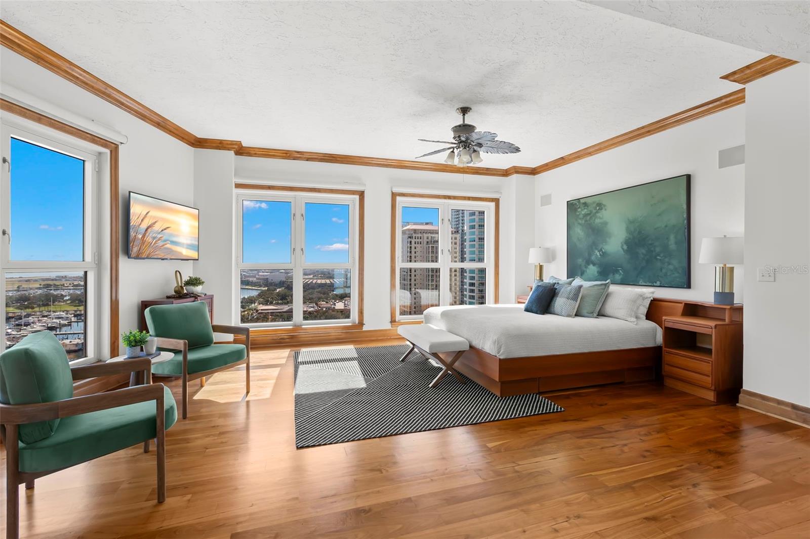 Listing photo id 50 for 288 Beach Drive Ne Ph-2a