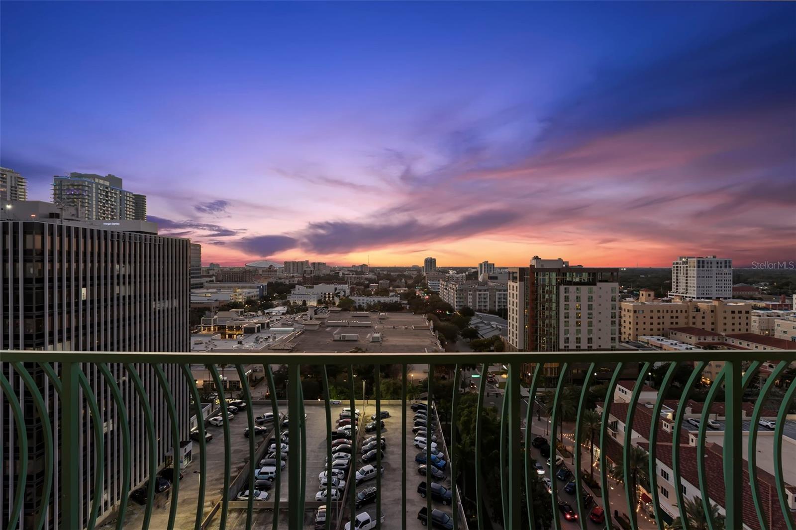 Listing photo id 78 for 288 Beach Drive Ne Ph-2a