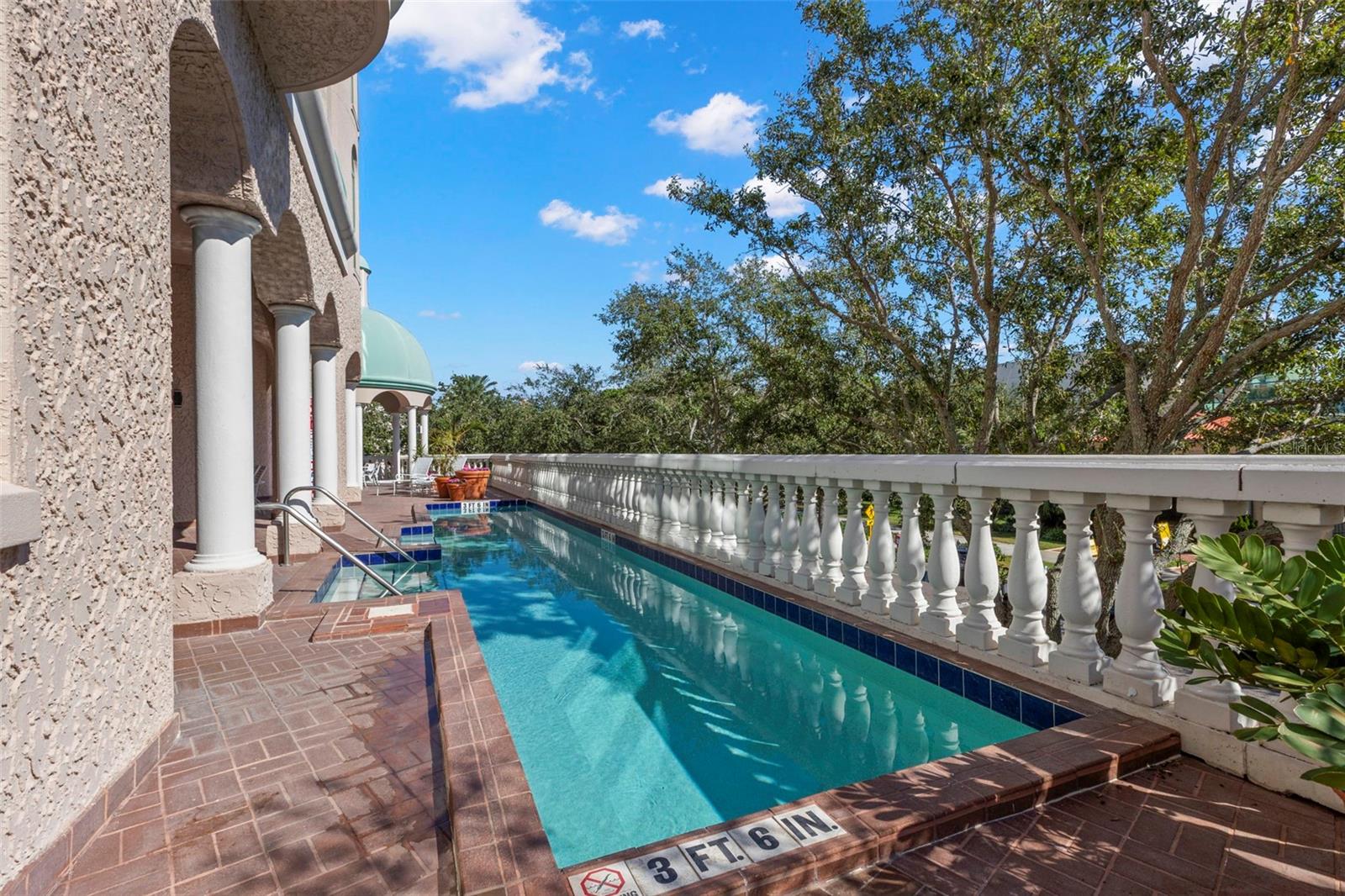 Listing photo id 86 for 288 Beach Drive Ne Ph-2a