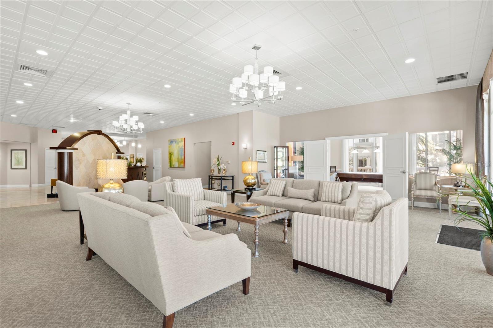 Listing photo id 91 for 288 Beach Drive Ne Ph-2a