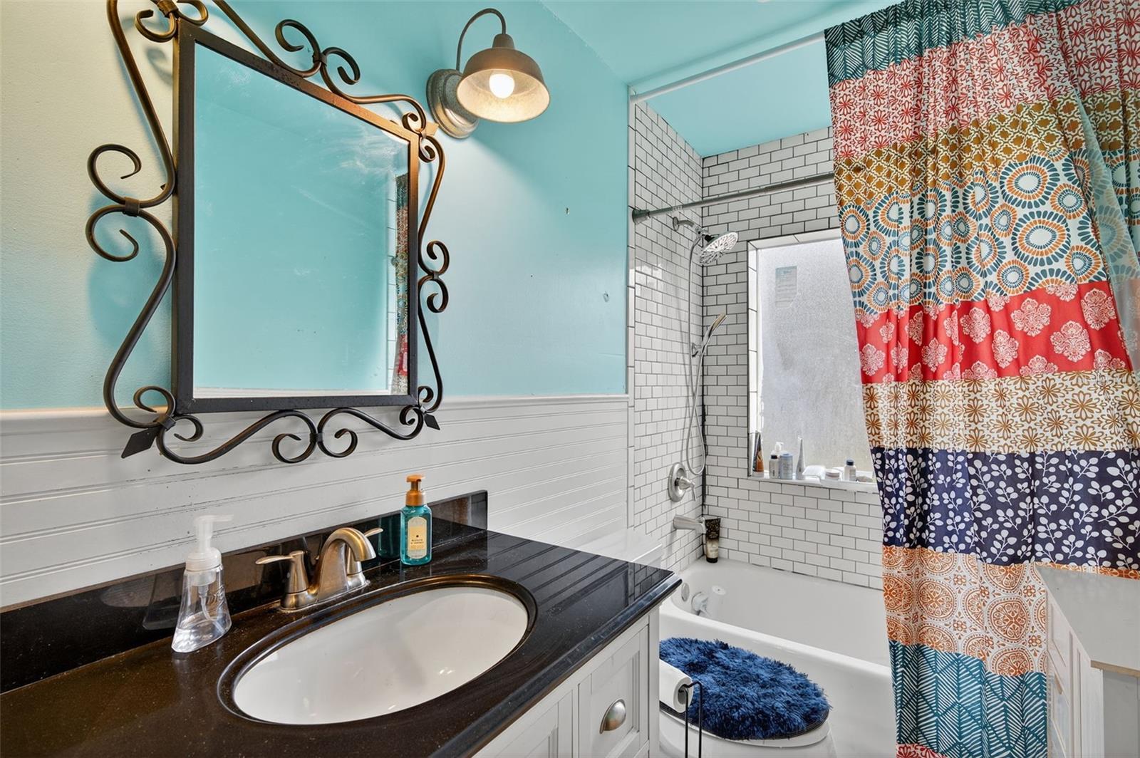 Image 21 of 41 For 3253 Montrose Circle