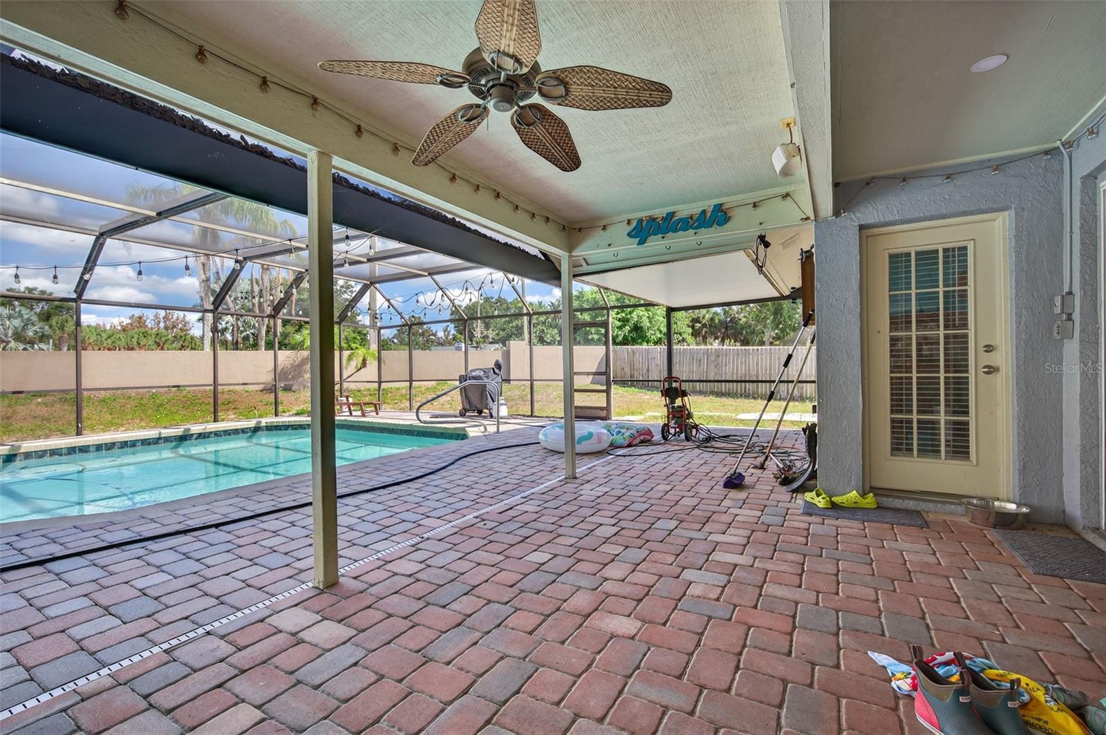 Image 26 of 41 For 3253 Montrose Circle