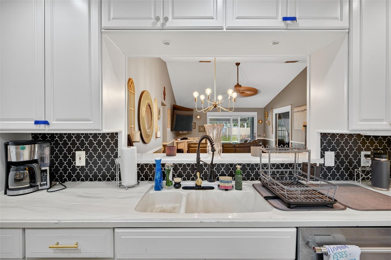 Image 6 of 41 For 3253 Montrose Circle