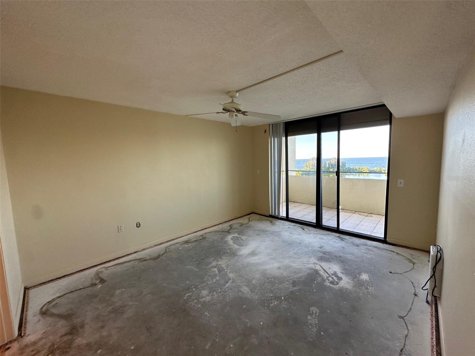 Image 5 of 44 For 5915 Sea Ranch Drive 610