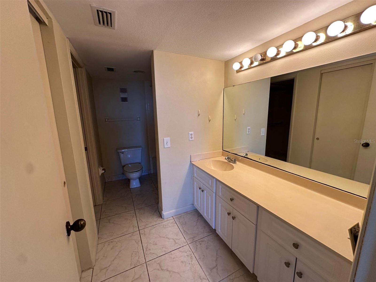 Image 6 of 44 For 5915 Sea Ranch Drive 610