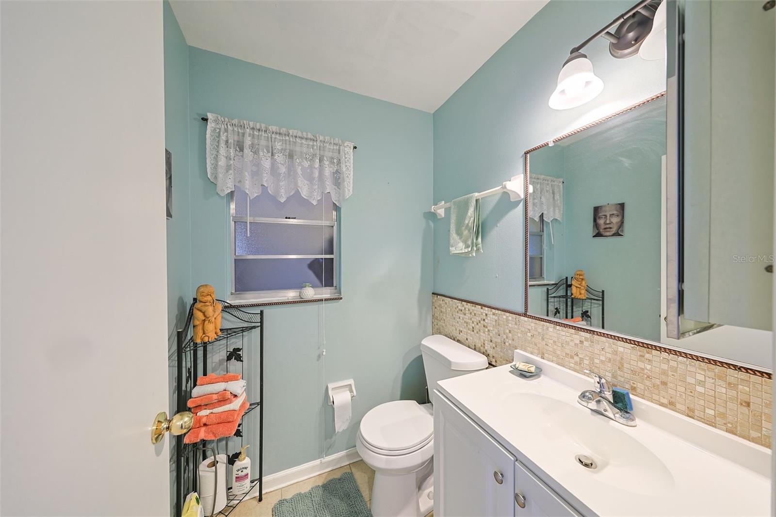 Image 23 of 85 For 1902 Dandridge Street 24