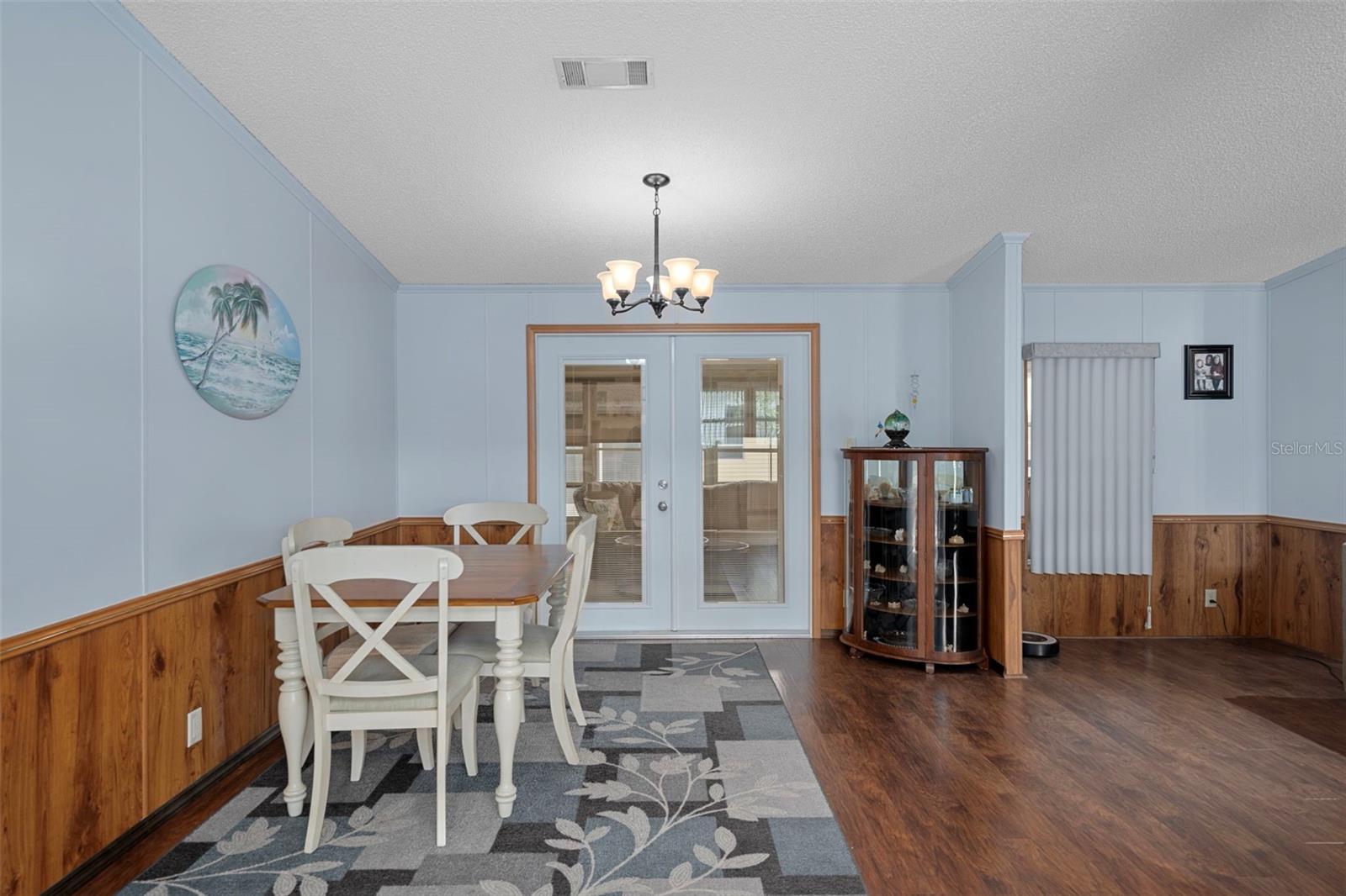 Image 17 of 38 For 14227 Adair Street