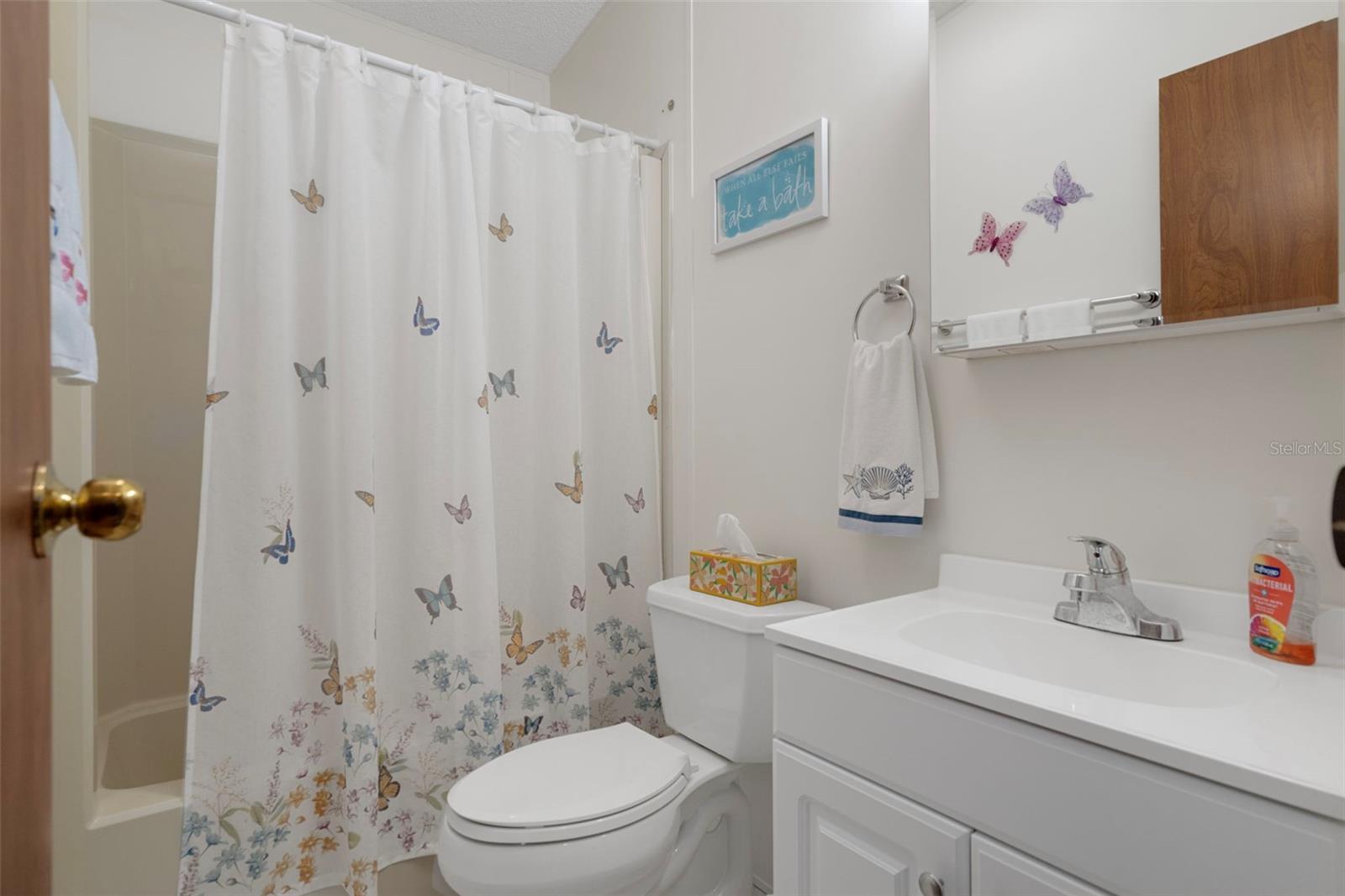 Image 18 of 38 For 14227 Adair Street