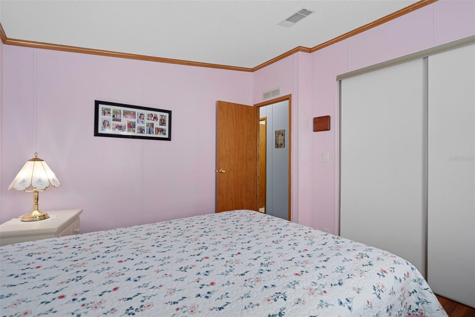 Image 23 of 38 For 14227 Adair Street