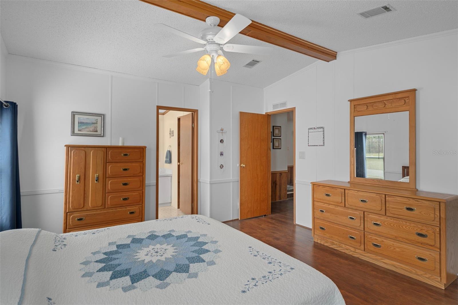 Image 26 of 38 For 14227 Adair Street