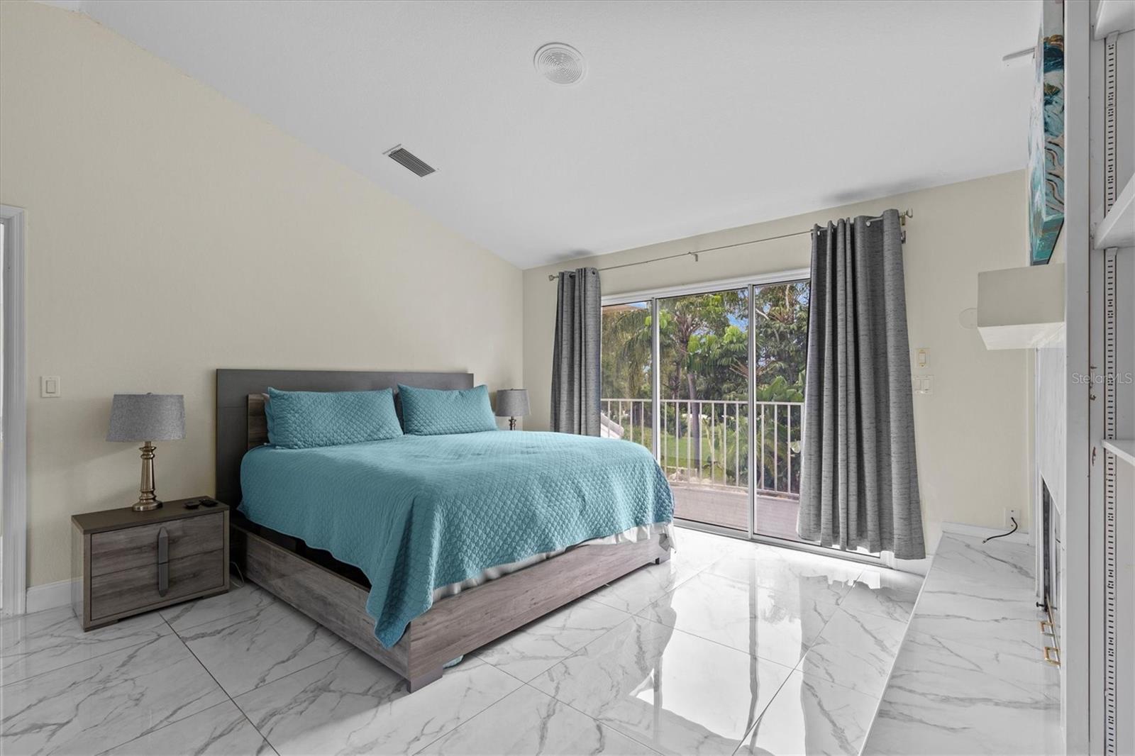 Image 20 of 82 For 1520 Jade Lane