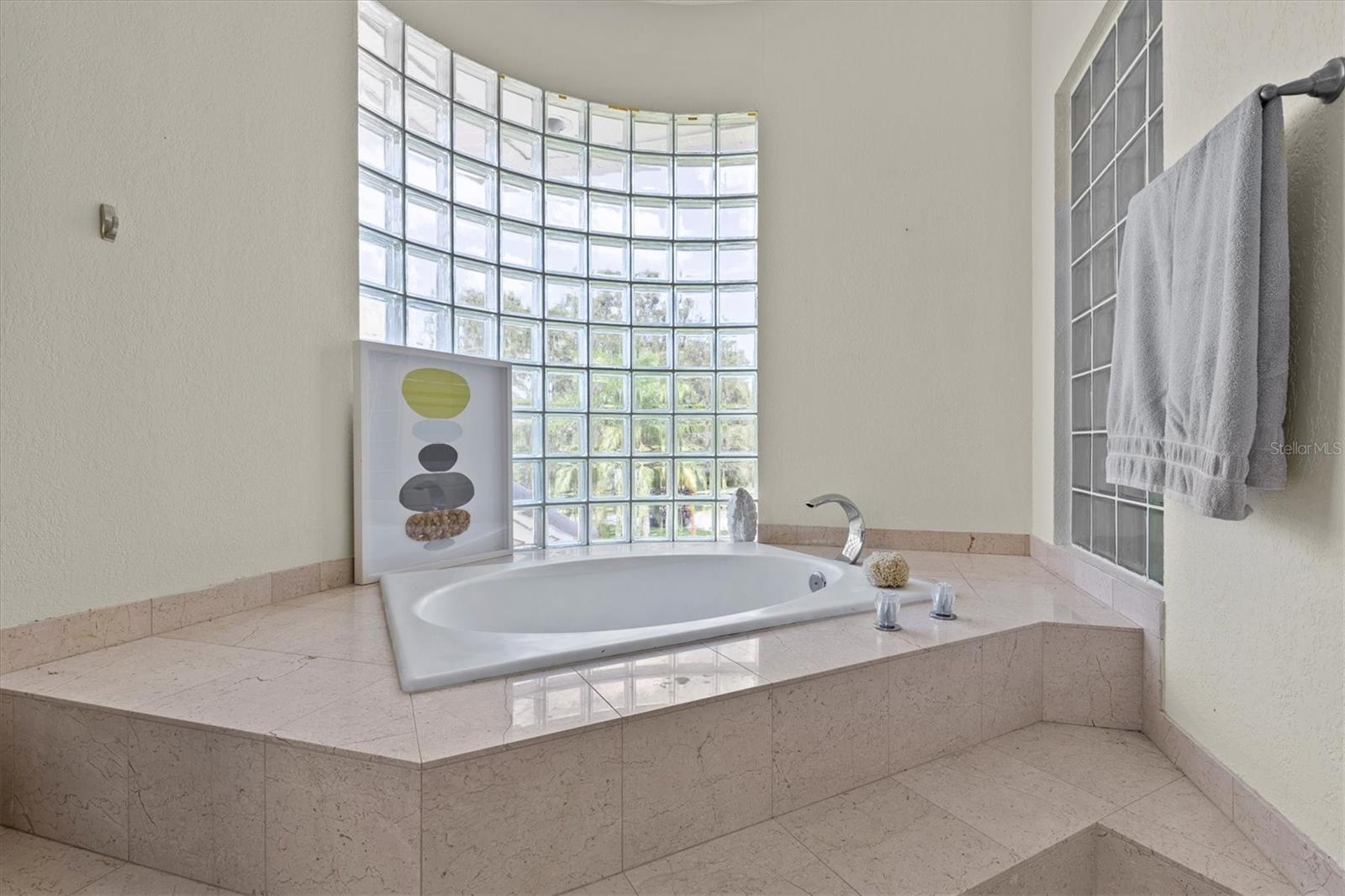 Image 26 of 82 For 1520 Jade Lane