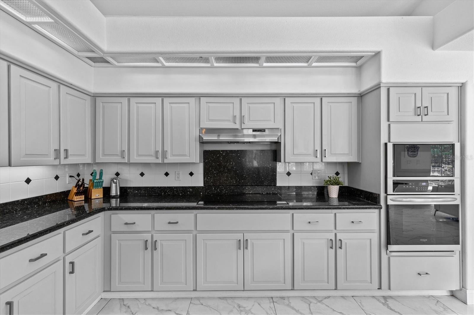 Image 38 of 82 For 1520 Jade Lane