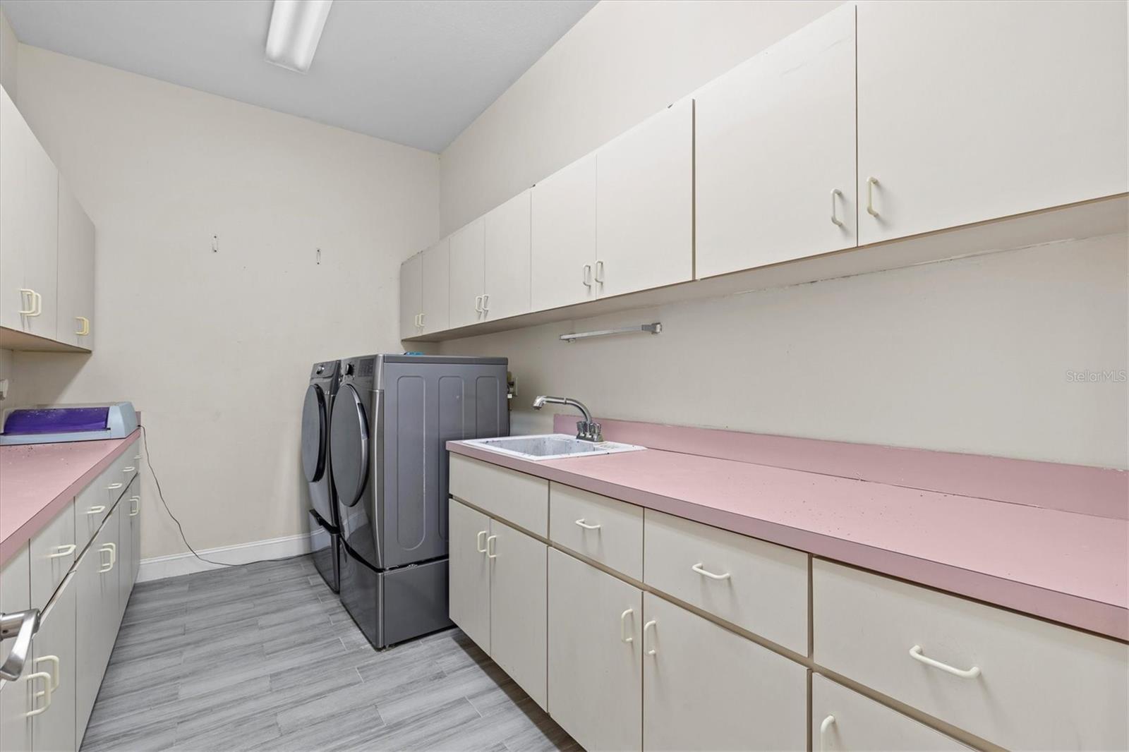 Image 66 of 82 For 1520 Jade Lane