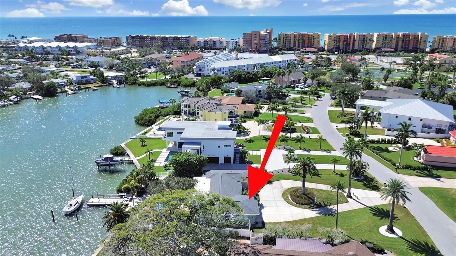 Listing photo id 46 for 339 Bath Club Boulevard S