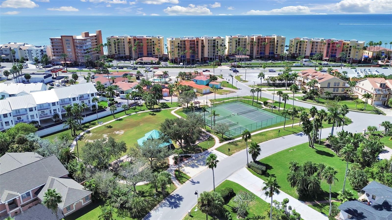 Listing photo id 47 for 339 Bath Club Boulevard S