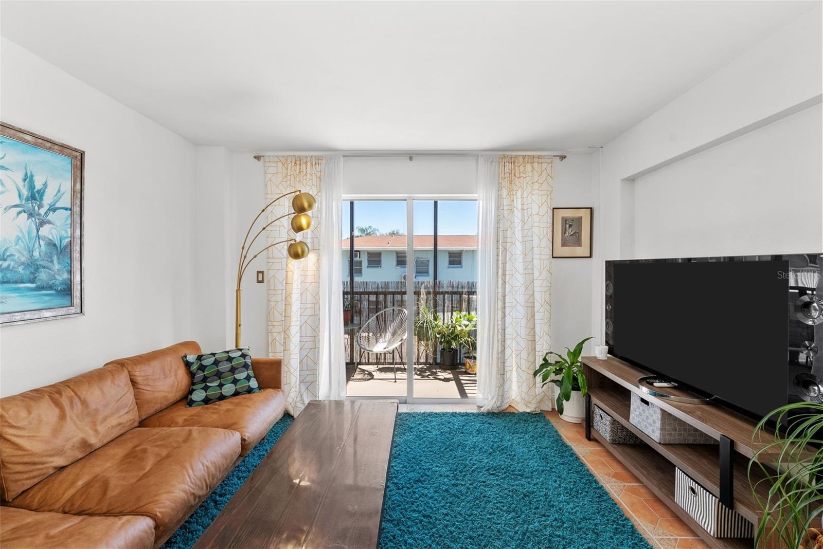 Image 9 of 36 For 750 Burlington Avenue N 1h