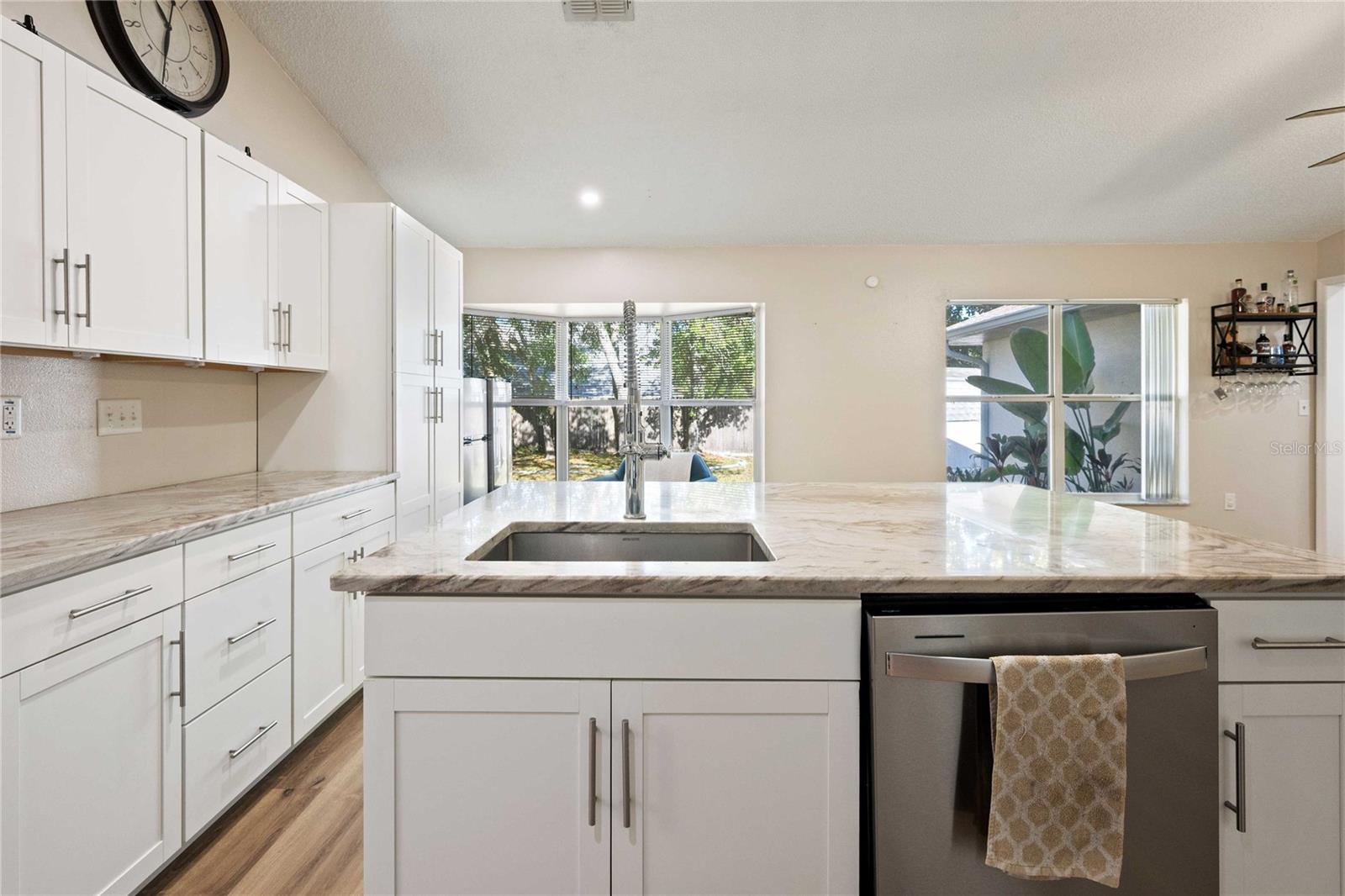 Image 15 of 33 For 13517 Coronado Drive