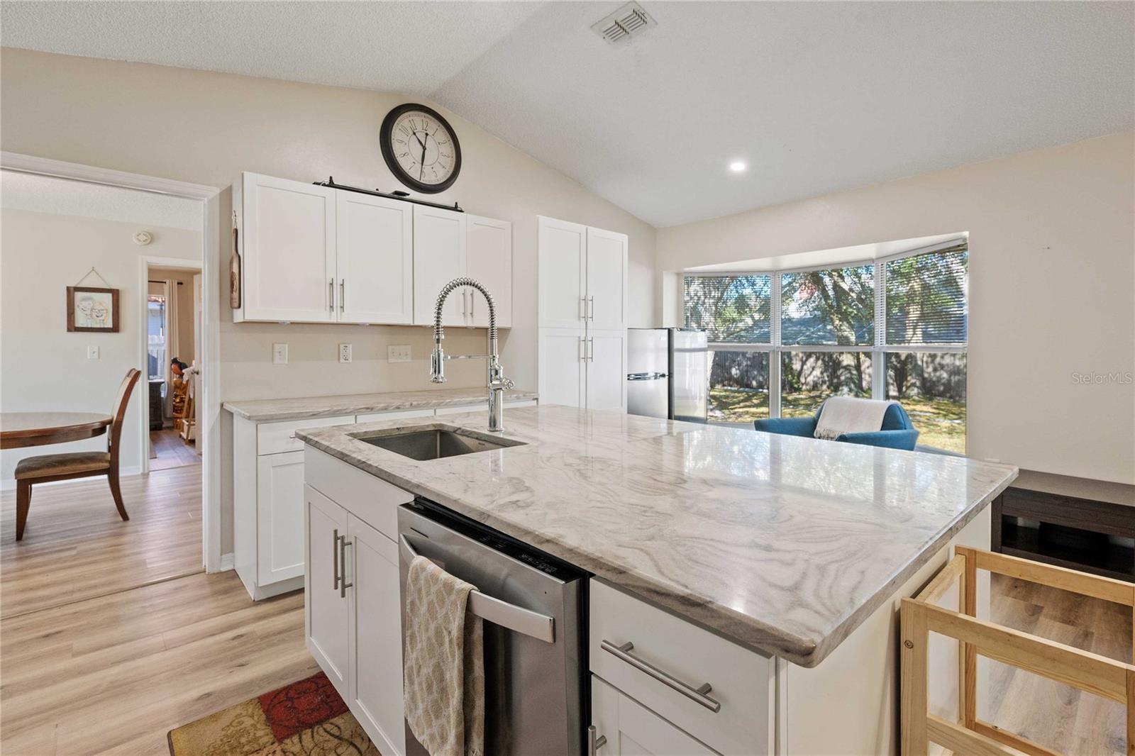 Image 17 of 33 For 13517 Coronado Drive