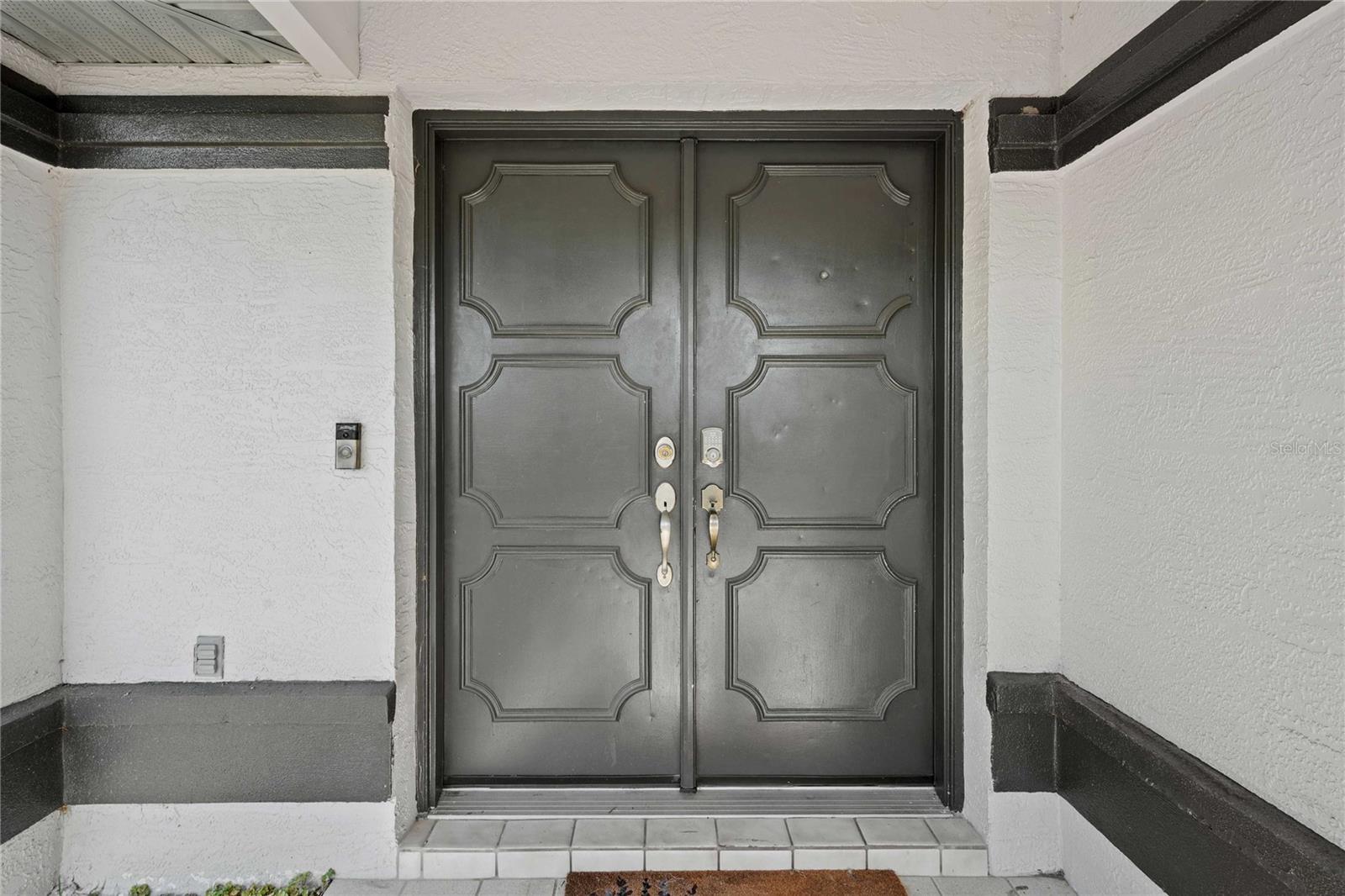 Image 4 of 33 For 13517 Coronado Drive