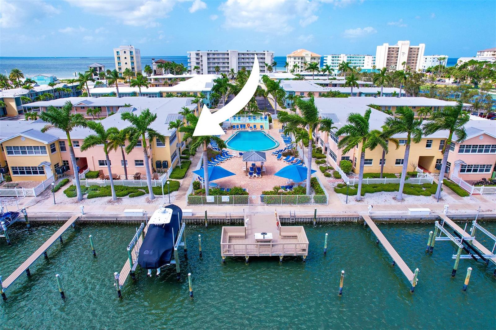 Image 12 of 17 For 19417 Gulf Boulevard A103