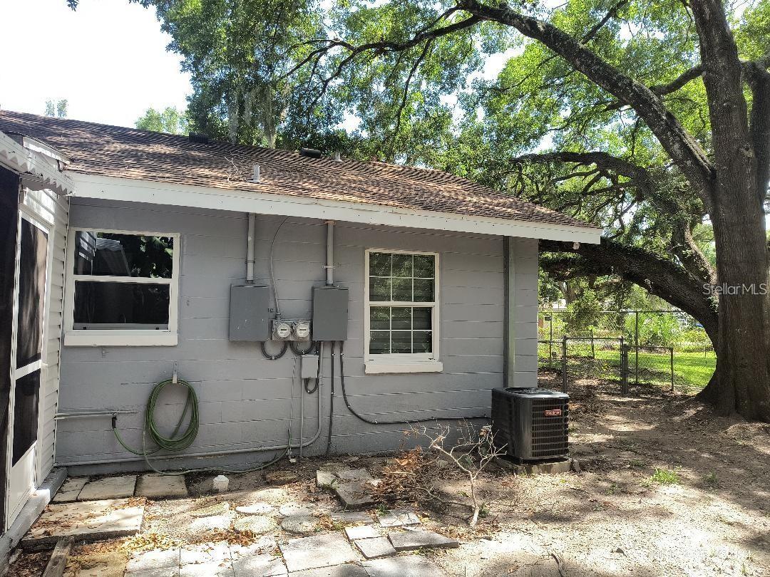 Image 7 of 7 For 921 Hiawatha Street