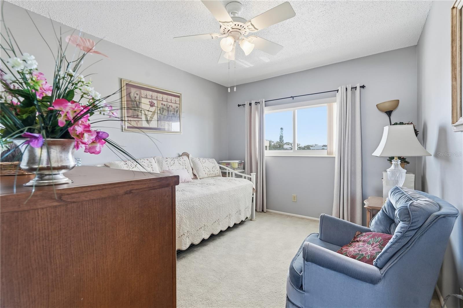 Image 16 of 22 For 2428 Columbia Drive 54