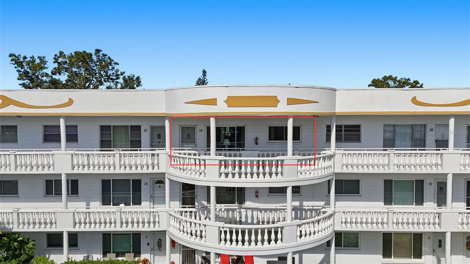 Image 2 of 22 For 2428 Columbia Drive 54