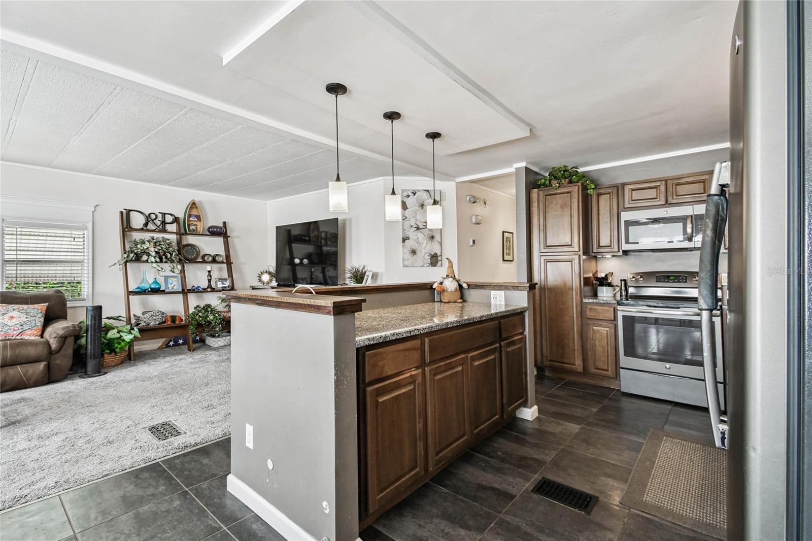 Image 12 of 69 For 209 52nd Avenue Plaza E