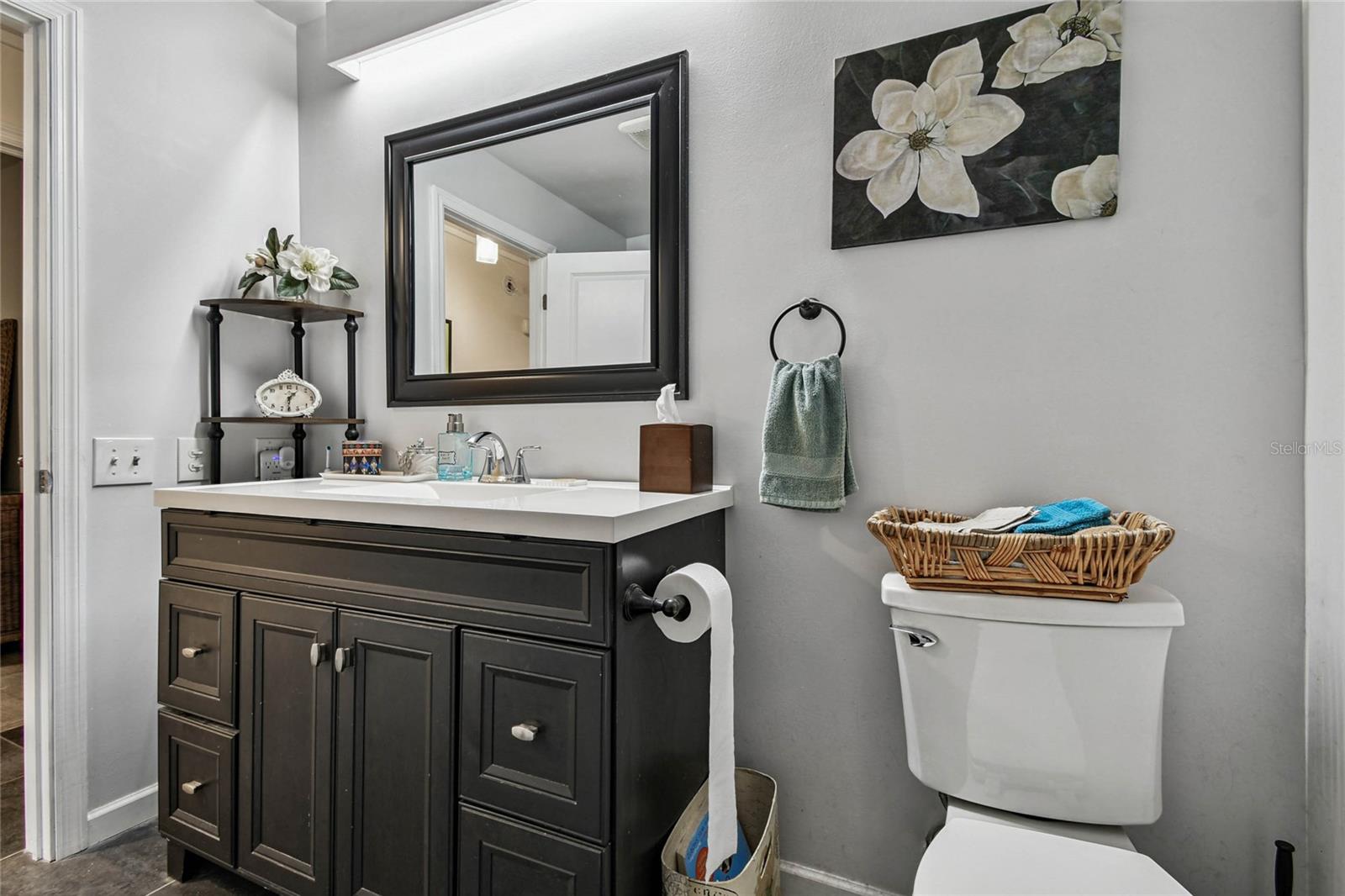 Image 30 of 69 For 209 52nd Avenue Plaza E