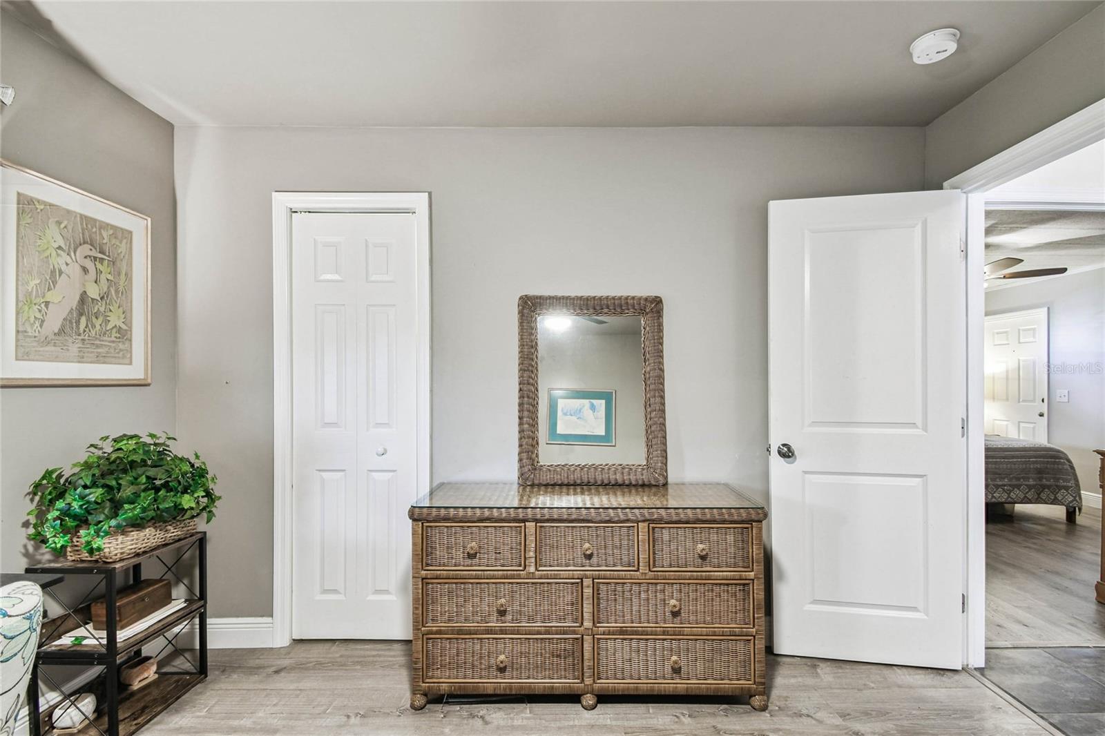 Image 34 of 69 For 209 52nd Avenue Plaza E