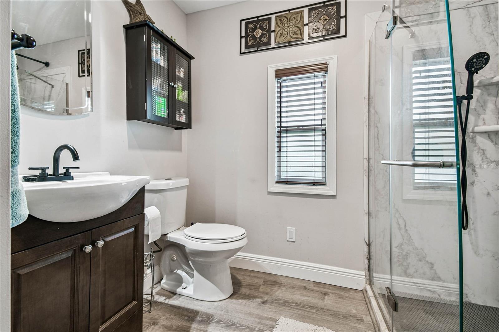 Image 40 of 69 For 209 52nd Avenue Plaza E