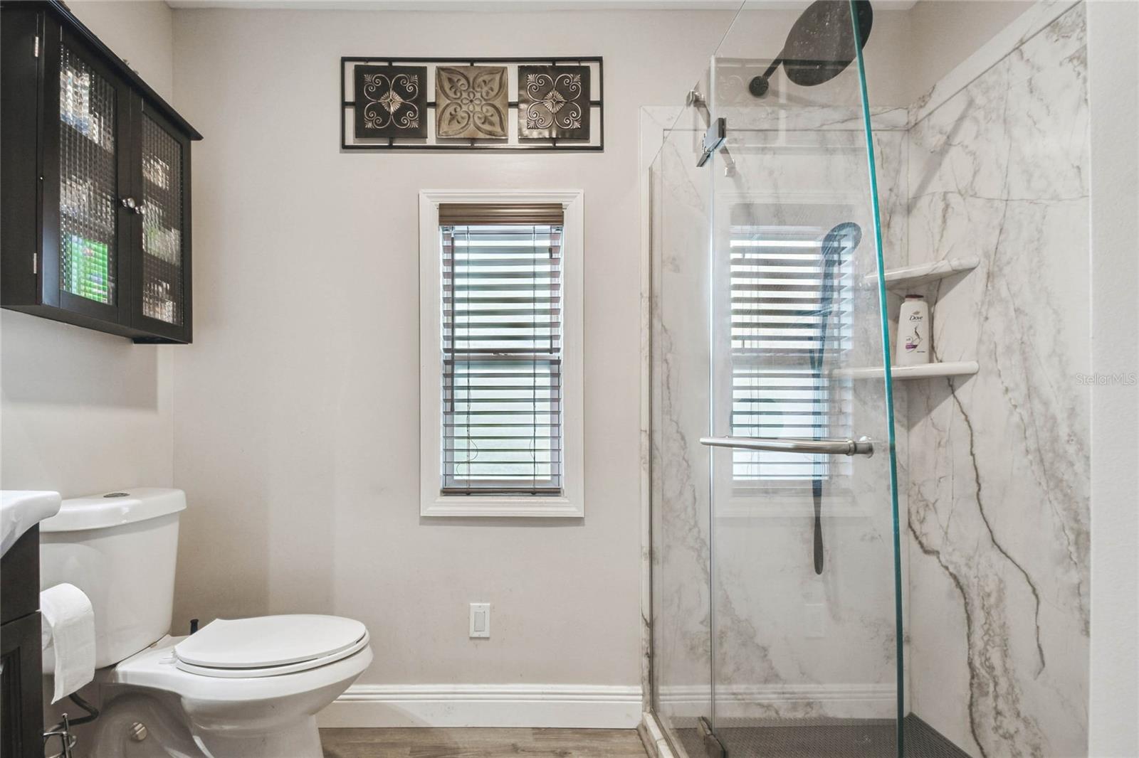 Image 41 of 69 For 209 52nd Avenue Plaza E