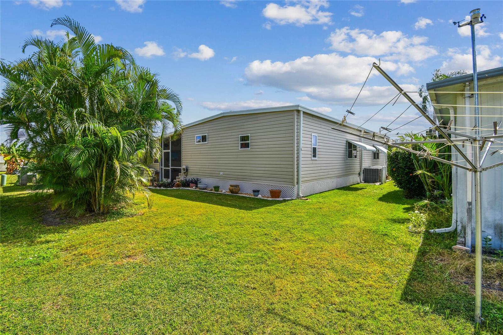 Image 44 of 69 For 209 52nd Avenue Plaza E
