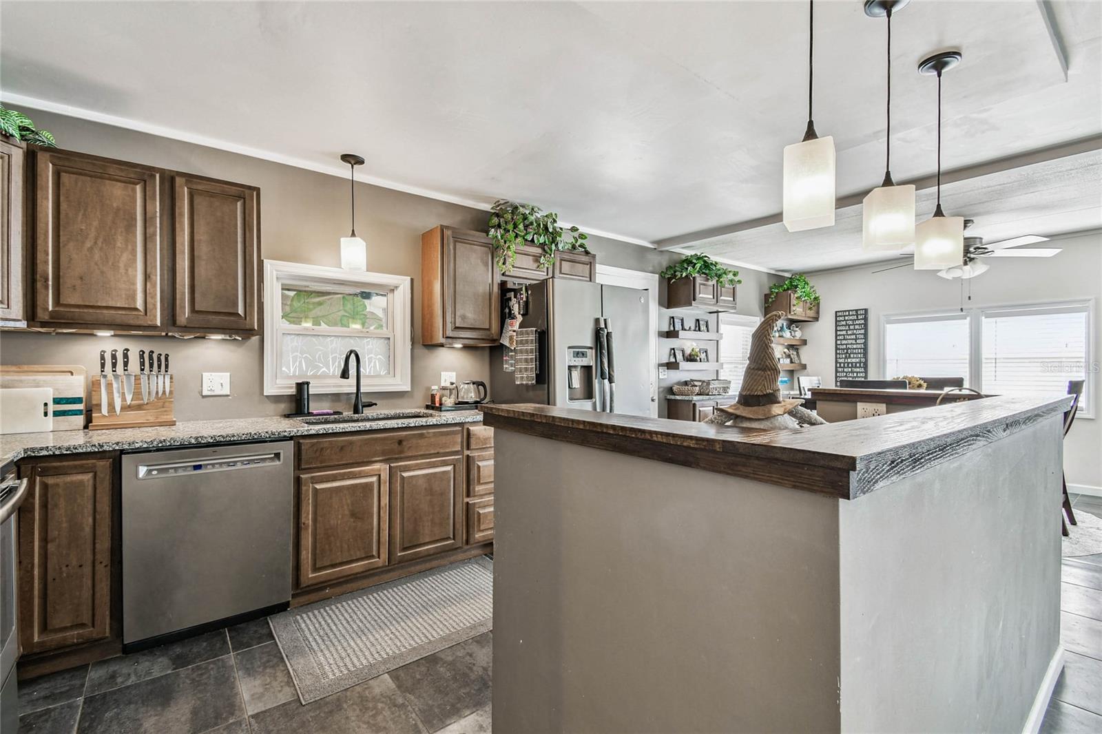 Image 8 of 69 For 209 52nd Avenue Plaza E