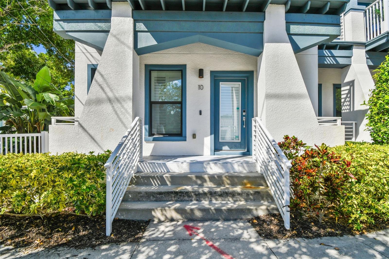 Image 10 of 44 For 946 Highland Avenue 10