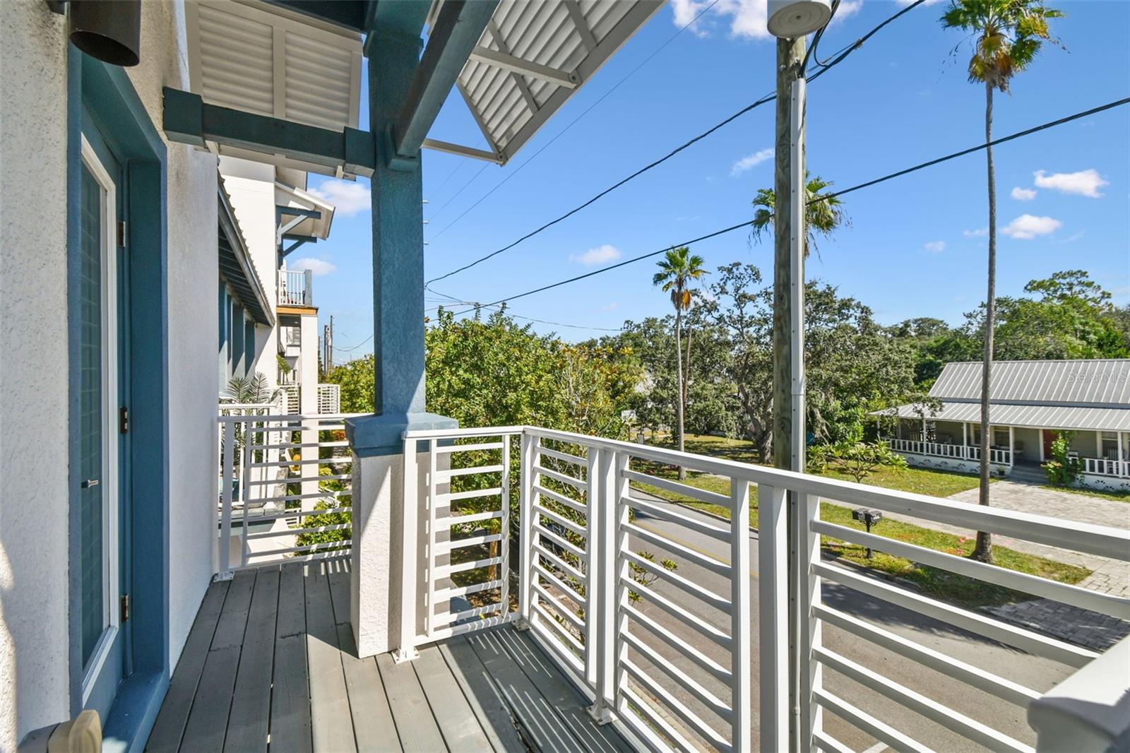 Image 31 of 44 For 946 Highland Avenue 10