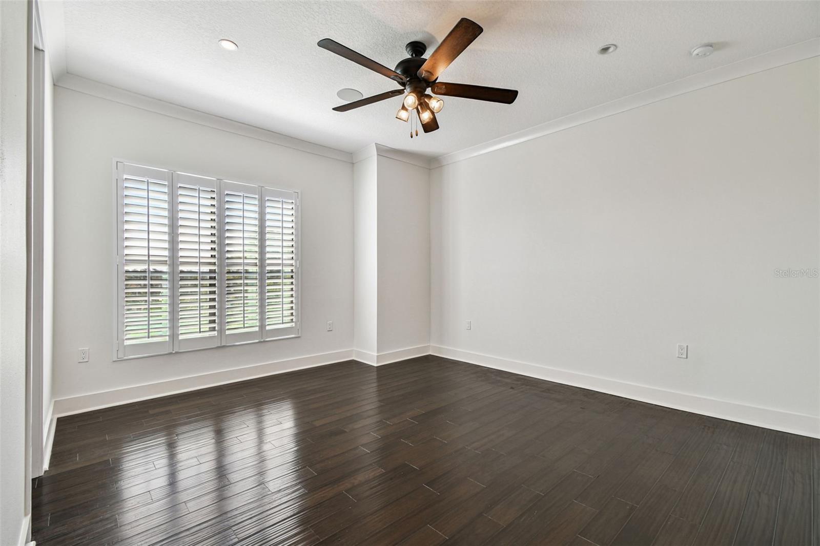 Image 33 of 44 For 946 Highland Avenue 10